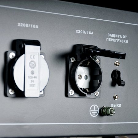 FUBAG Бензиновый генератор с электростартером и коннектором автоматики BS 3300 A ES в Великом Новгороде фото