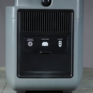 Портативная электростанция FUBAG AS 2400i (аккумулятор LiFePO4) в Великом Новгороде фото