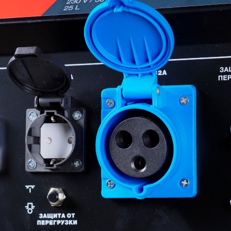 Бензиновый генератор с электростартером FUBAG PRG 6000 ES в Великом Новгороде фото